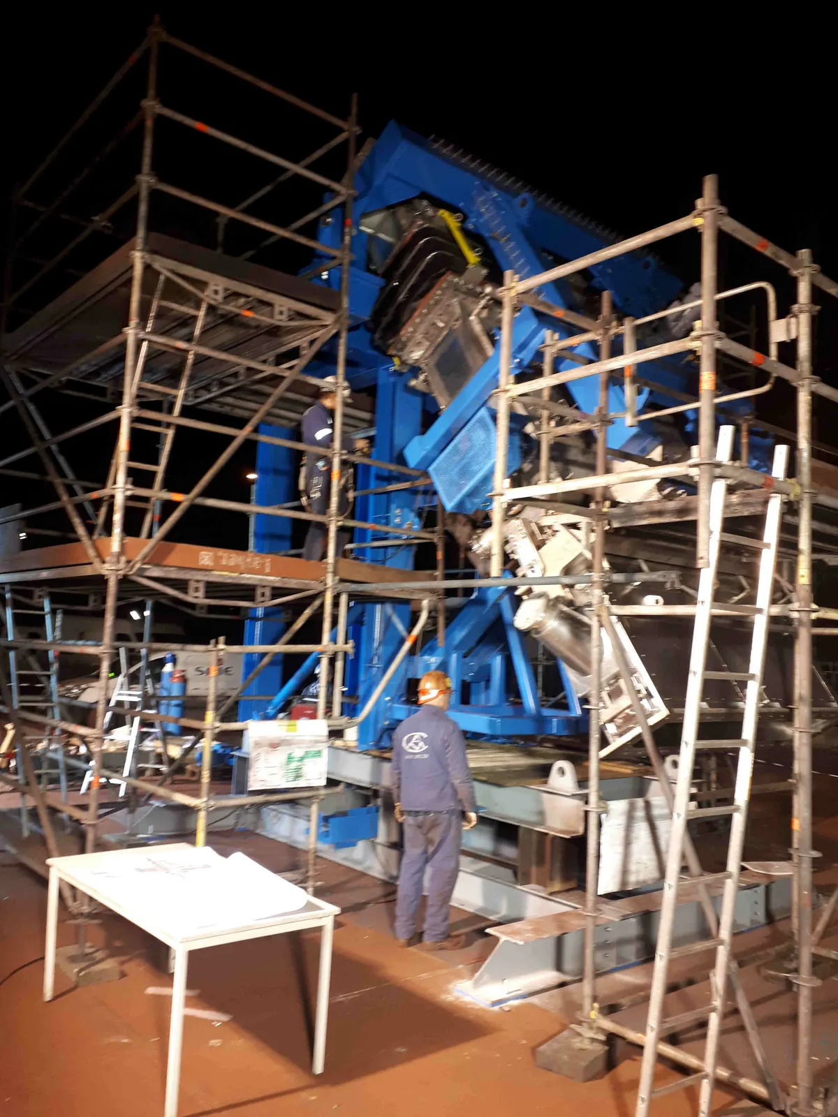 Fertigung und Montage: Installationsrahmen für die Verzinkungsabteilung, bild 9