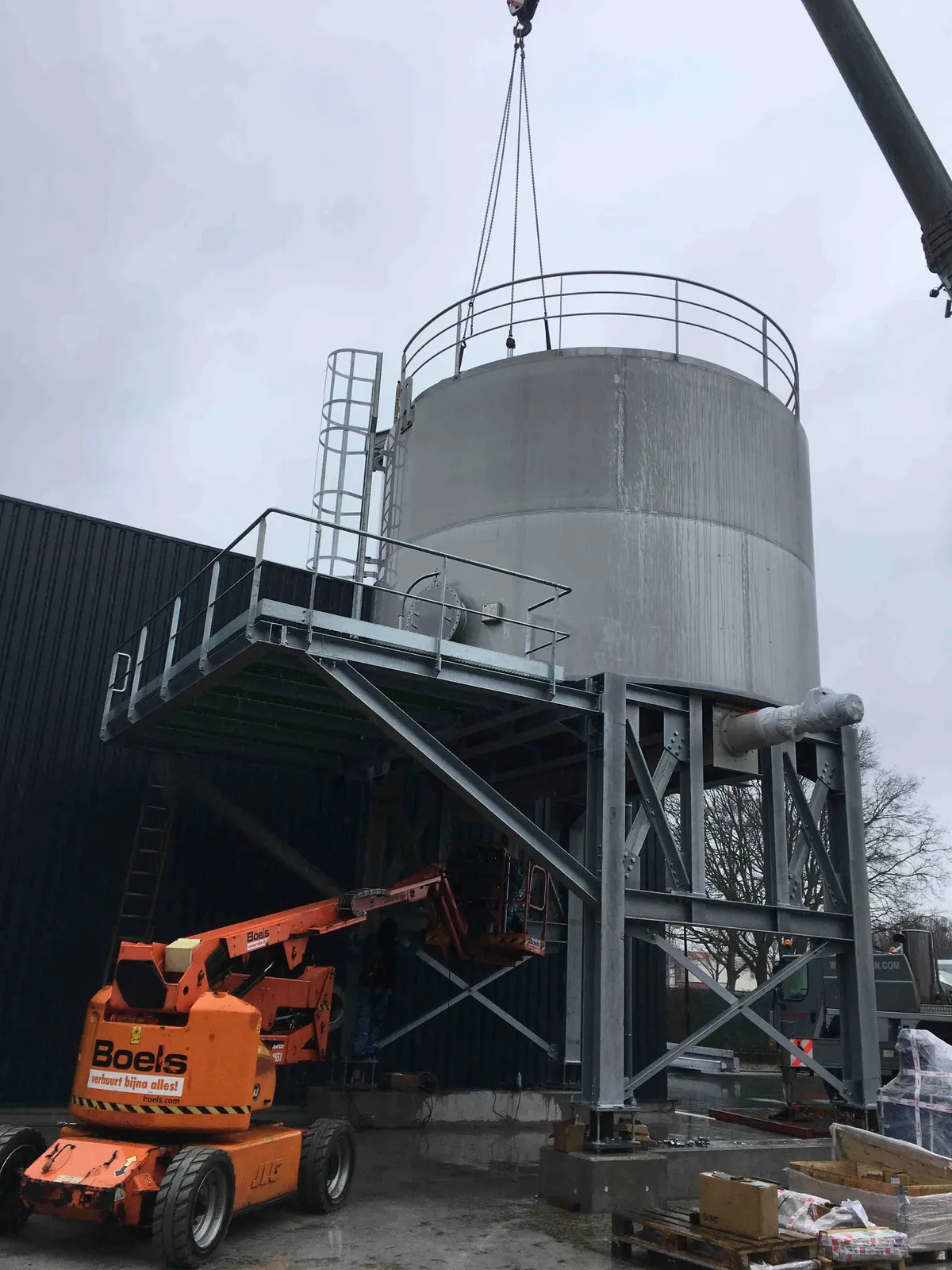 Montage eines Schlammlagersilos, bild 5